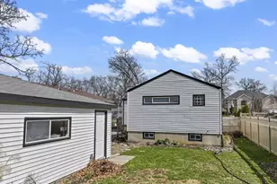 348 N Shady Ln, Elmhurst, IL 60126 - Photo 27