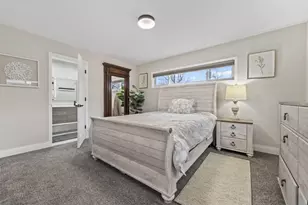 348 N Shady Ln, Elmhurst, IL 60126 - Photo 13