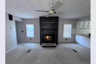 1336 Douglas Avenue #4, Montgomery, IL 60538 - Photo 7