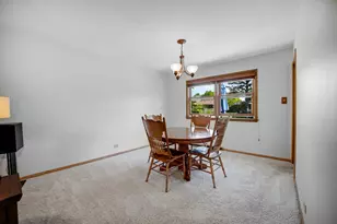 1501 Carson Ct, Homewood, IL 60430 - Photo 7