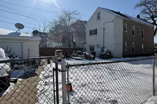 3003 S Kenneth Ave, Chicago, IL 60623 - Photo 5