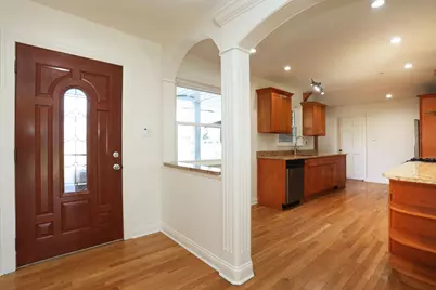 409 Lexington Drive, Schaumburg, IL 60173 - Photo 5