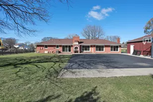 409 Lexington Dr, Schaumburg, IL 60173 - Photo 35