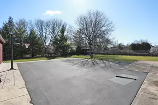 409 Lexington Dr, Schaumburg, IL 60173 - Photo 31