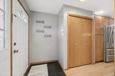 5446 S Rutherford Avenue, Chicago, IL 60638 - Photo 3