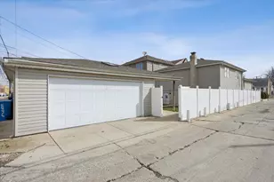 5446 S Rutherford Ave, Chicago, IL 60638 - Photo 33