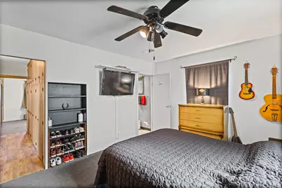 3131 N Prater Avenue, Melrose Park, IL 60164 - Photo 11