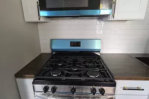 1019 Edwards St, Waukegan, IL 60085 - Photo 7