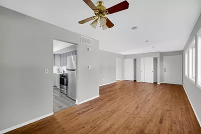 31 Wellington Avenue #2, Mundelein, IL 60060 - Photo 7