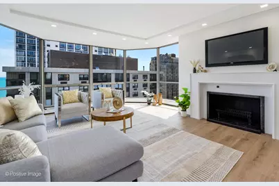 1310 N Ritchie Court #27C, Chicago, IL 60610 - Photo 3