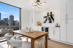 1310 N Ritchie Ct, Chicago, IL 60610 - Photo 9