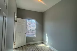 7349 S Evans Ave, Chicago, IL 60619 - Photo 5