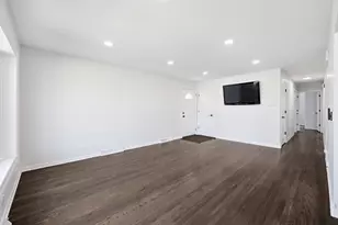 3820 Emerson Dr, Schiller Park, IL 60176 - Photo 3