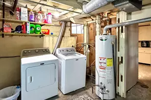 319 N Foley Ave, Freeport, IL 61032 - Photo 31