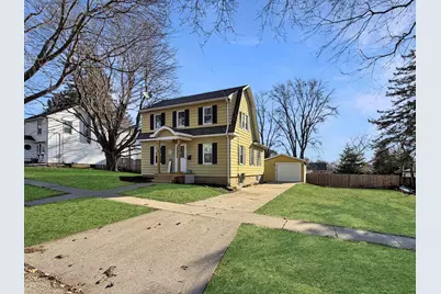 319 N Foley Avenue, Freeport, IL 61032 - Photo 1