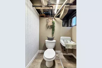 319 N Foley Avenue, Freeport, IL 61032 - Photo 29