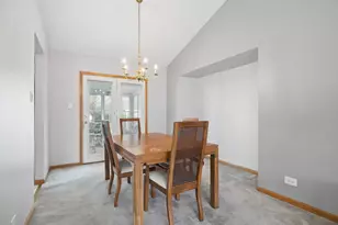 752 Rosanne St, Lockport, IL 60441 - Photo 5