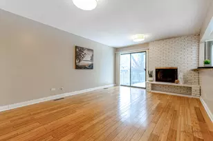 2431 Cobblewood Dr, Northbrook, IL 60062 - Photo 9