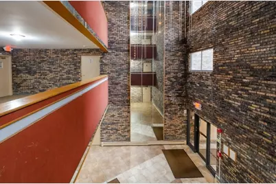 8901 N Western Avenue #203, Des Plaines, IL 60016 - Photo 13