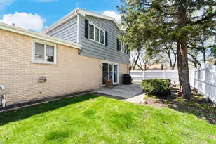 905 Kennebec Ln, Naperville, IL 60563 - Photo 23