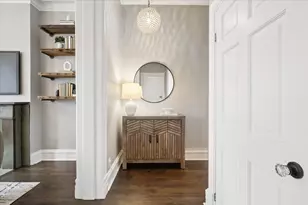 2151 N Seminary Ave, Chicago, IL 60614 - Photo 3