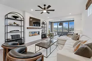 6242 Links Dr, Woodridge, IL 60517 - Photo 9