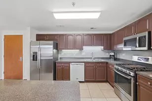 875 E 22nd St, Lombard, IL 60148 - Photo 9