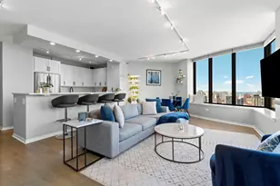 [Address not provided], Chicago, IL 60654 - Photo 9