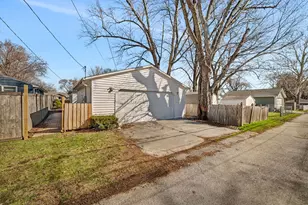 409 McKinley St, Morris, IL 60450 - Photo 21