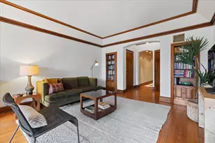 304 N Grove Ave, Oak Park, IL 60302 - Photo 5