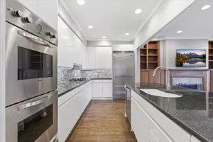 2017 N Lincoln Ave, Chicago, IL 60614 - Photo 7