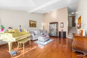 273 Bastian Dr, Sugar Grove, IL 60554 - Photo 3