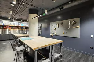 211 N Harbor Dr, Chicago, IL 60601 - Photo 21