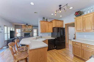 1648 Periwinkle Dr, Morris, IL 60450 - Photo 9