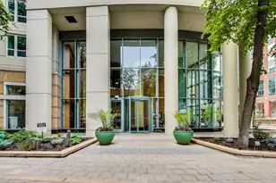 345 N LaSalle St, Chicago, IL 60654 - Photo 3