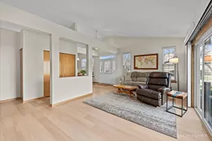 1539 Keystone Ct, Elgin, IL 60120 - Photo 3