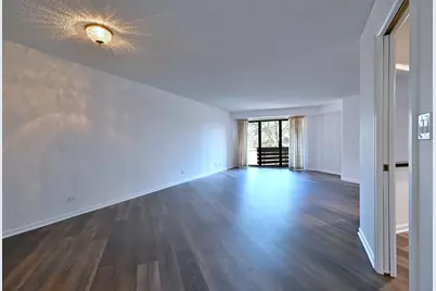 706 Waukegan Road #C203, Glenview, IL 60025 - Photo 3
