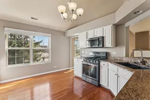 134 Arboretum Dr, Lombard, IL 60148 - Photo 13