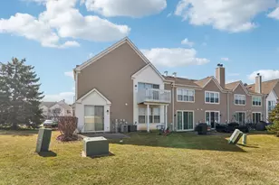 134 Arboretum Dr, Lombard, IL 60148 - Photo 29