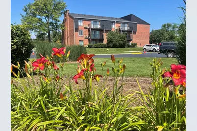 4250 W Lake Avenue #105C, Glenview, IL 60026 - Photo 1