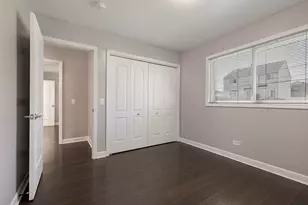 701 W Lake Park Dr, Addison, IL 60101 - Photo 11