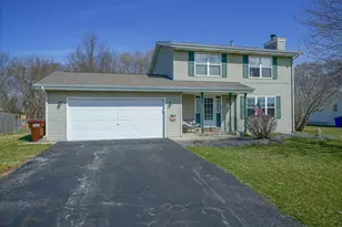 113 Prairie Moon Dr, Davis Junction, IL 61020 - Photo 1