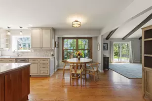 2135 Oak Hill Dr, Lisle, IL 60532 - Photo 5