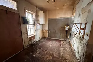 517 W Englewood Ave, Chicago, IL 60621 - Photo 13