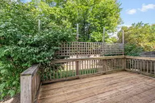 1255 Huntington Dr, Mundelein, IL 60060 - Photo 17