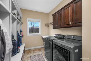 3596 Prestwick Ct, Elgin, IL 60124 - Photo 15