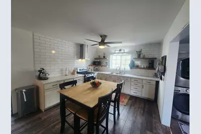 908 N 13th Street, Herrin, IL 62948 - Photo 5