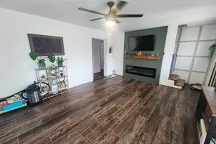 908 N 13th St, Herrin, IL 62948 - Photo 3