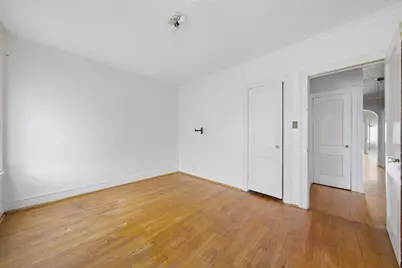 7960 S Phillips Avenue, Chicago, IL 60617 - Photo 17