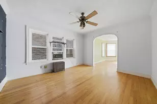 7960 S Phillips Ave, Chicago, IL 60617 - Photo 15